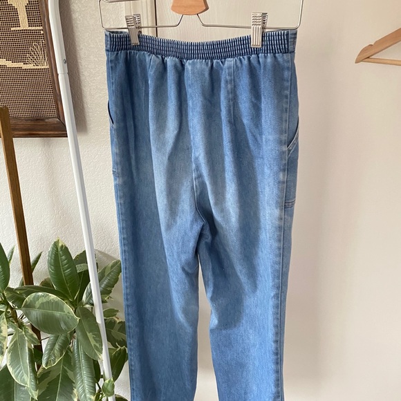 Vintage✨ High Waisted Capri-Length Jeans - Picture 10 of 13